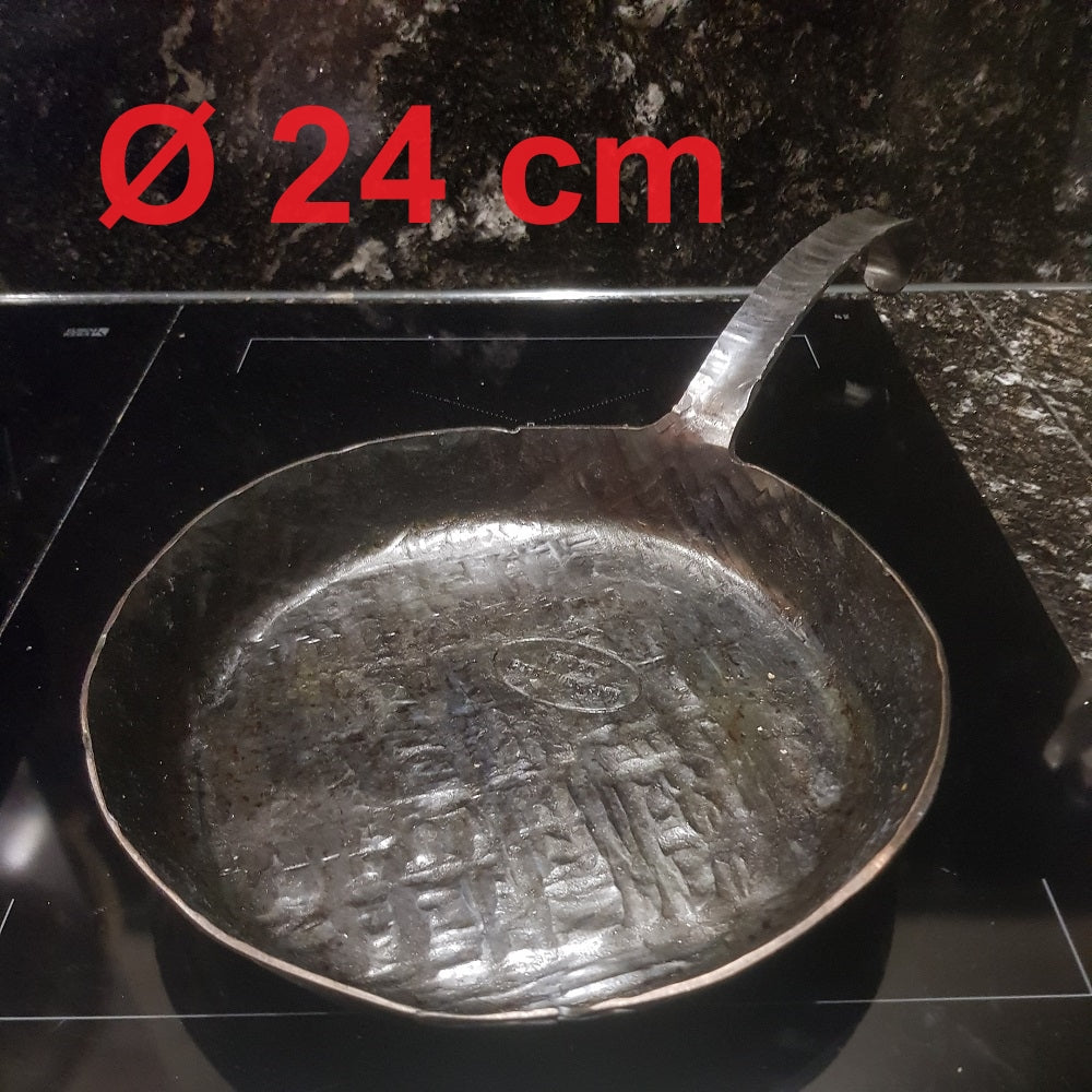Pfanne Daniel 24 cm handgeschmiedet, Unikat
